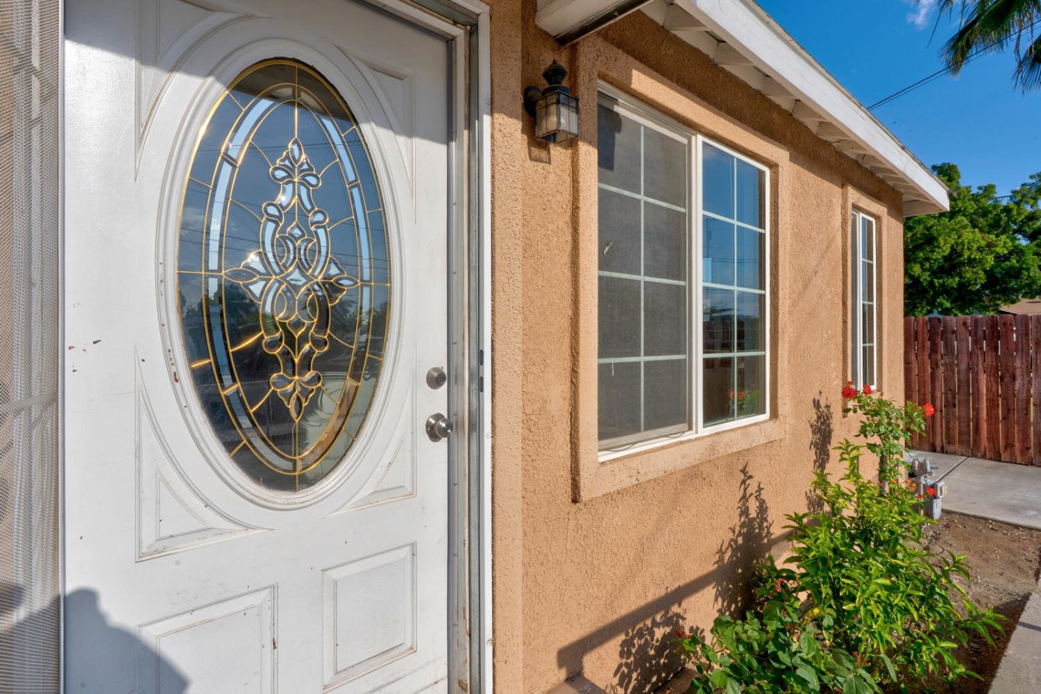 651 Olive, Hanford, CA 93230