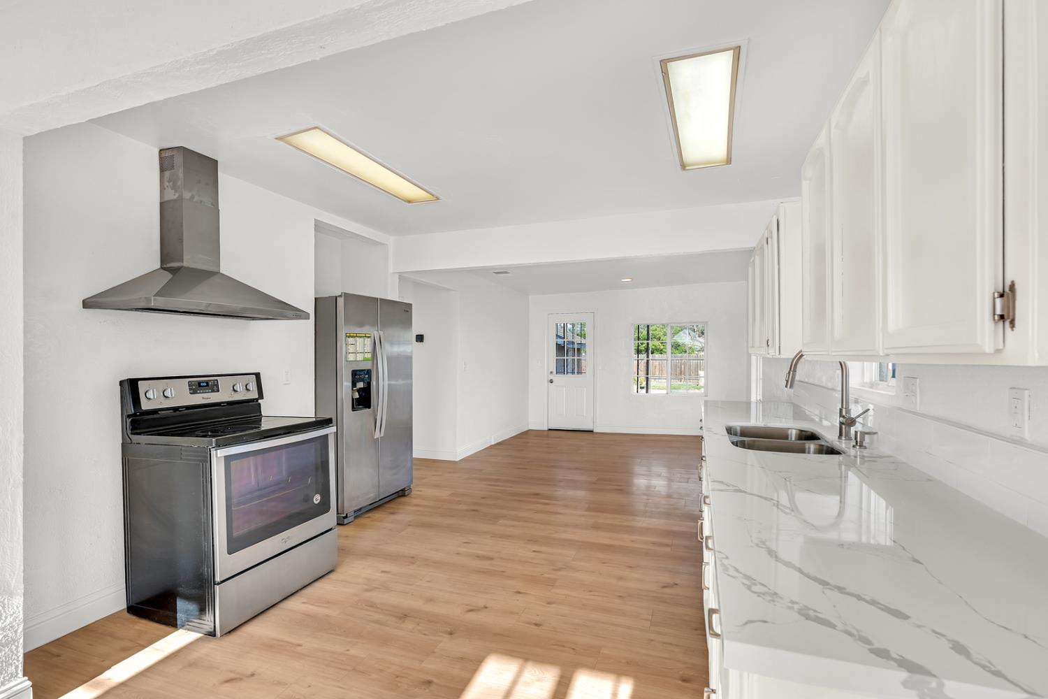 651 Olive, Hanford, CA 93230