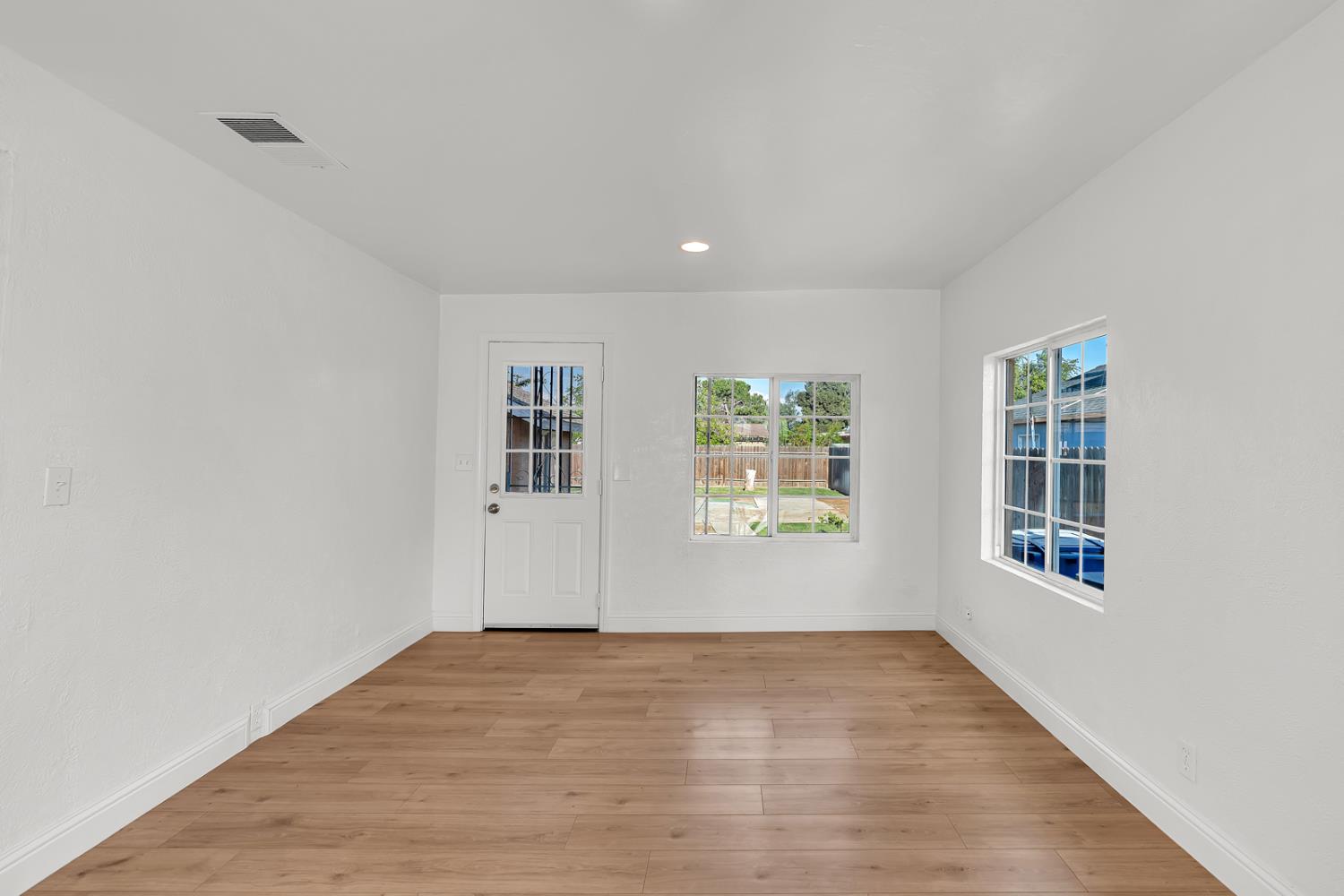 651 Olive, Hanford, CA 93230