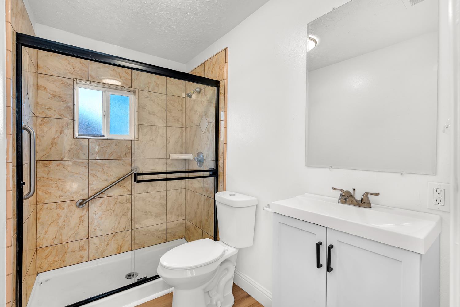 651 Olive, Hanford, CA 93230