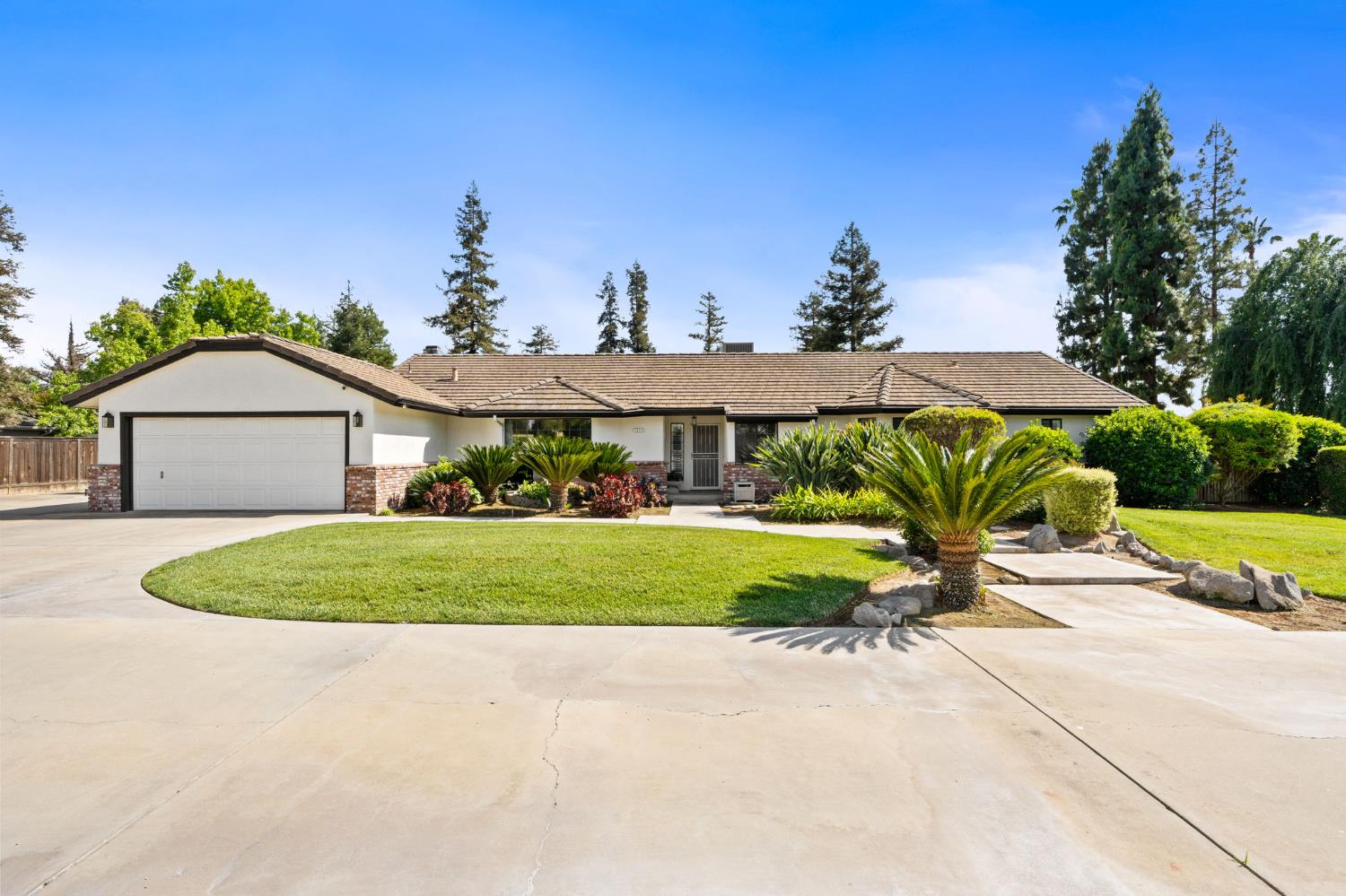 7311 W Rialto Ave, Fresno, CA 93723