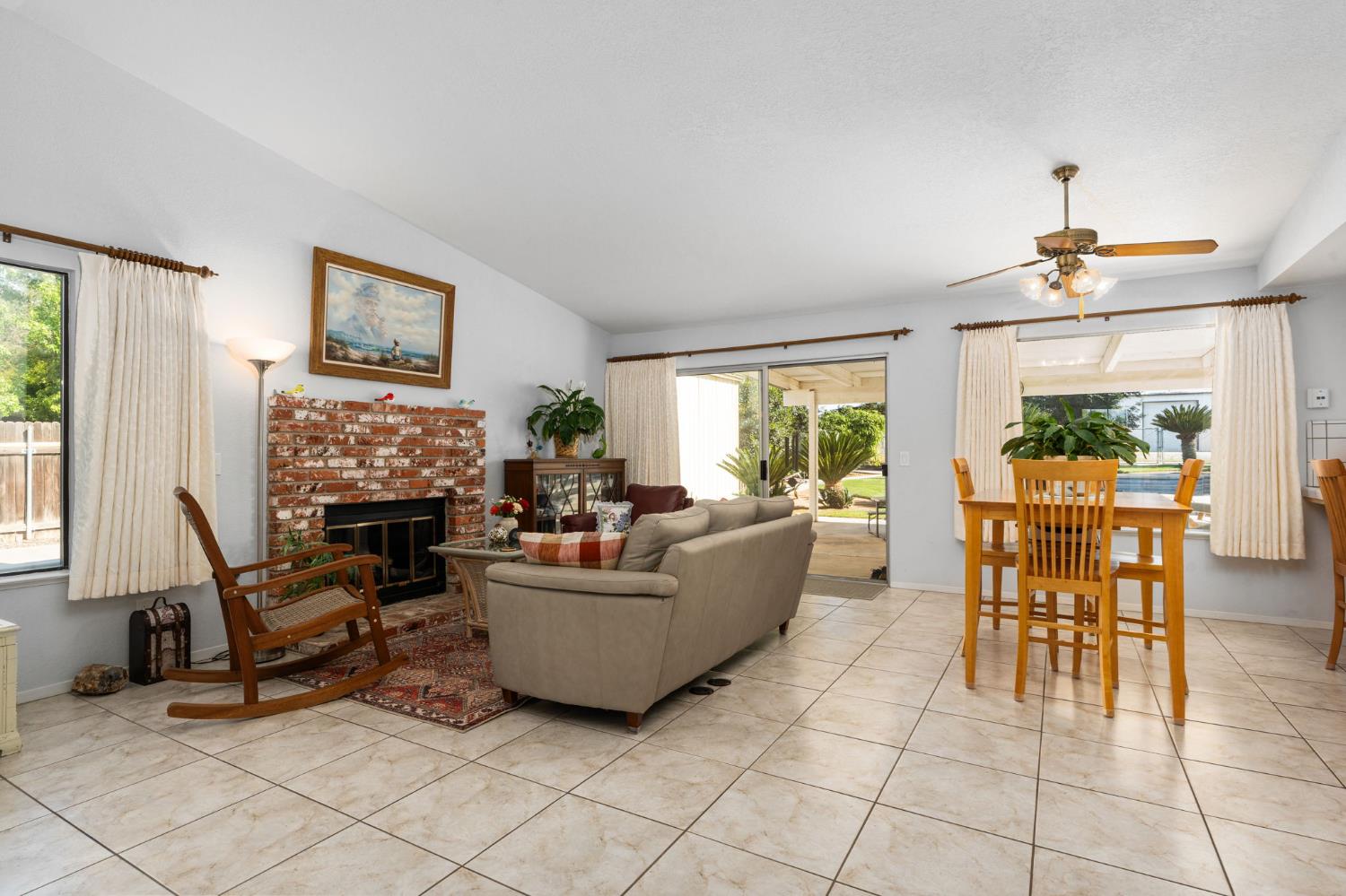 7311 W Rialto Ave, Fresno, CA 93723