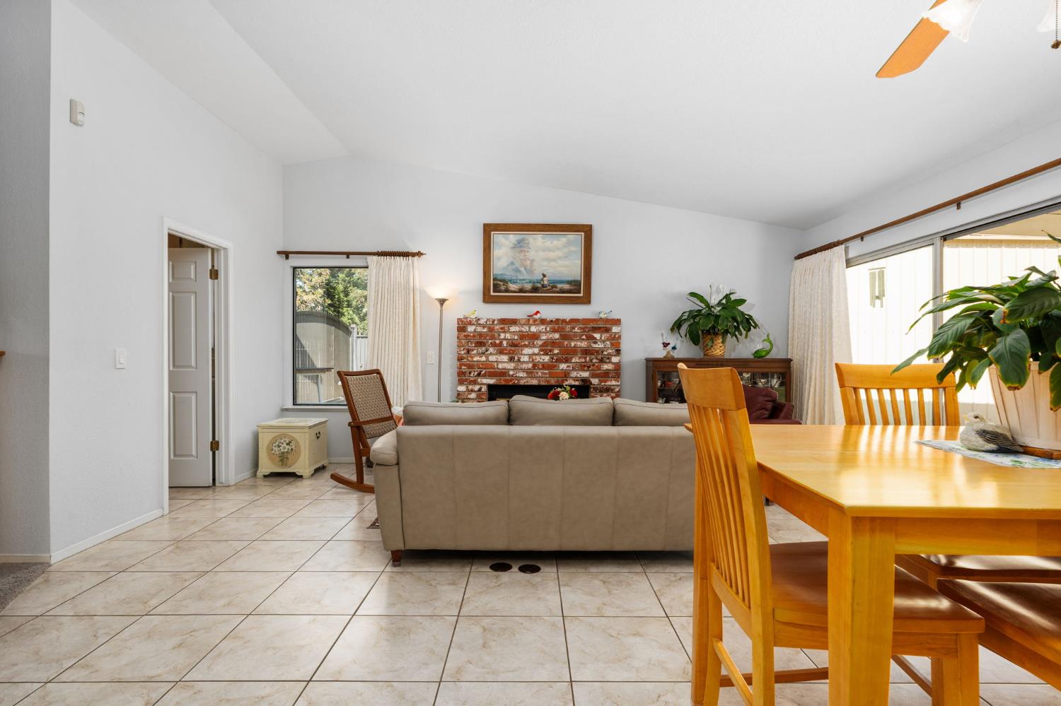 7311 W Rialto Ave, Fresno, CA 93723