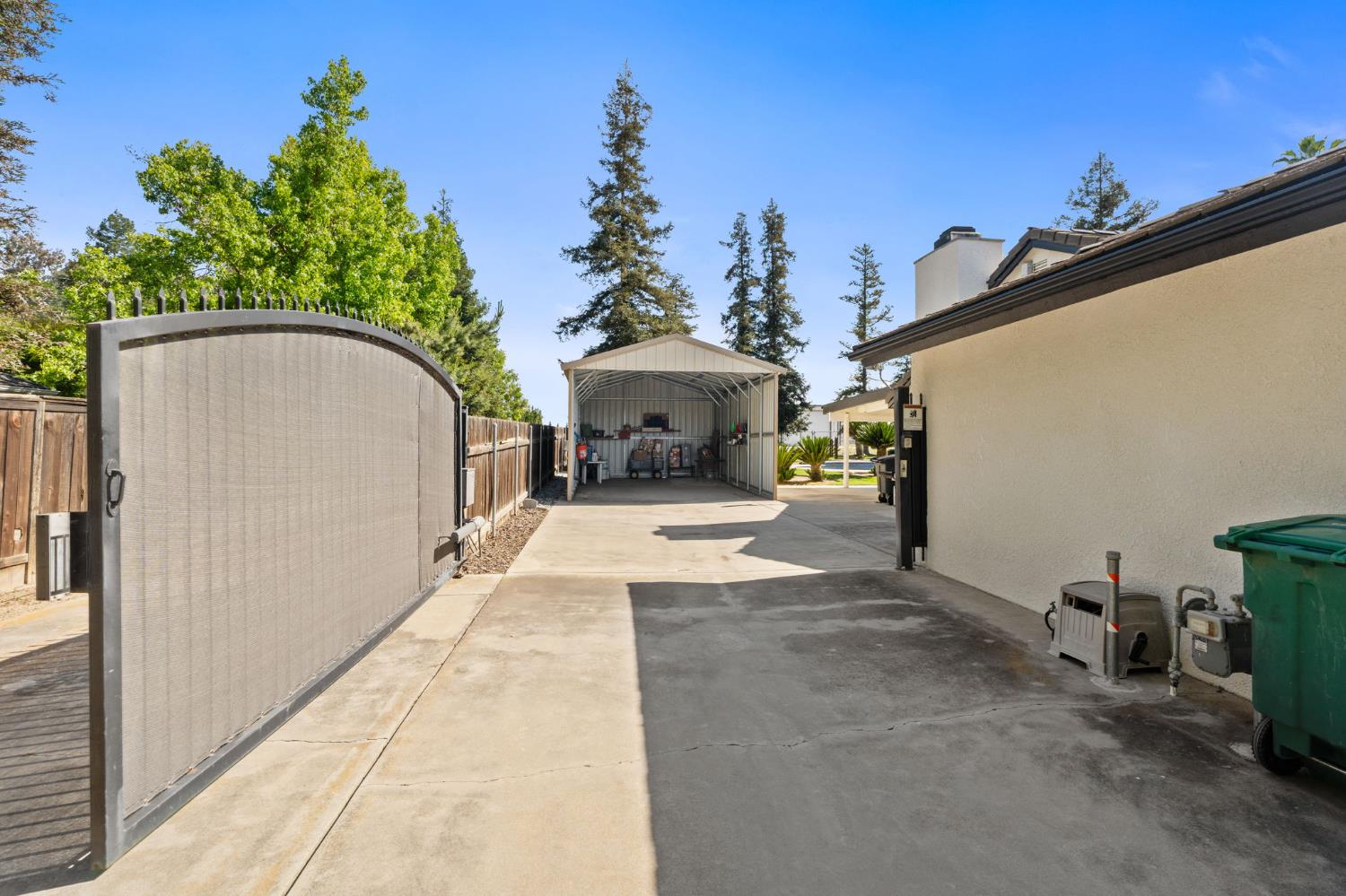 7311 W Rialto Ave, Fresno, CA 93723