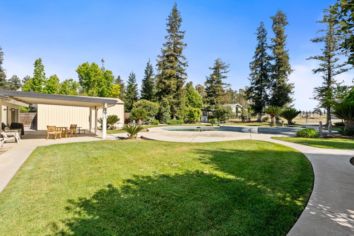 7311 W Rialto Ave, Fresno, CA 93723