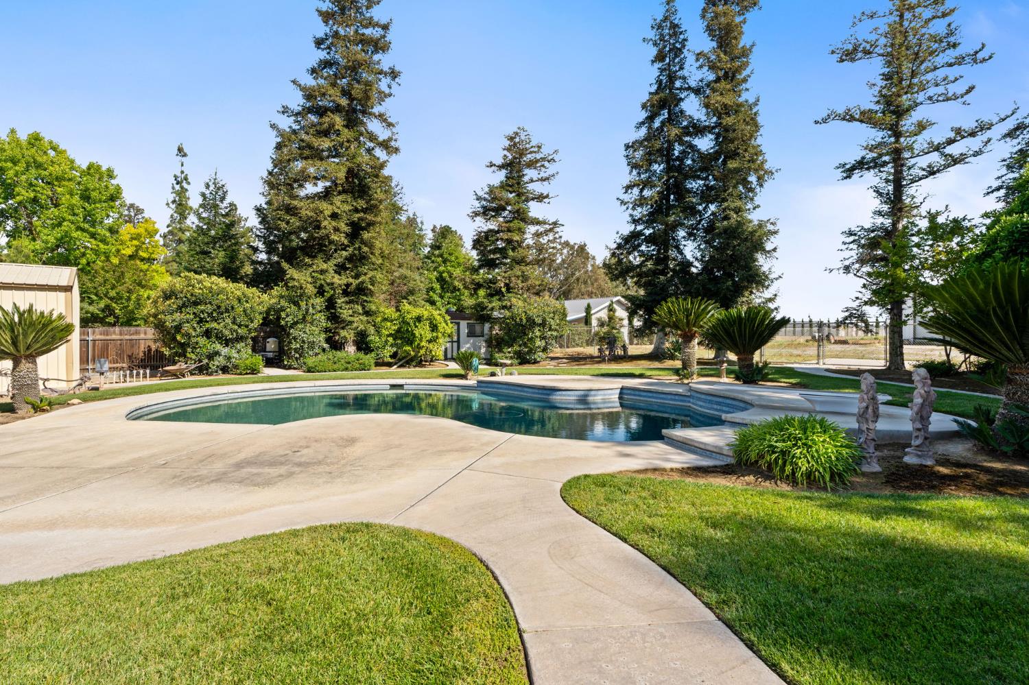 7311 W Rialto Ave, Fresno, CA 93723