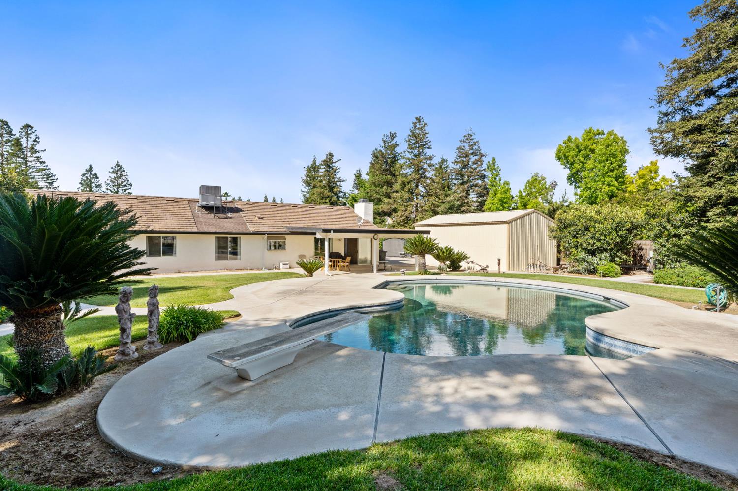 7311 W Rialto Ave, Fresno, CA 93723