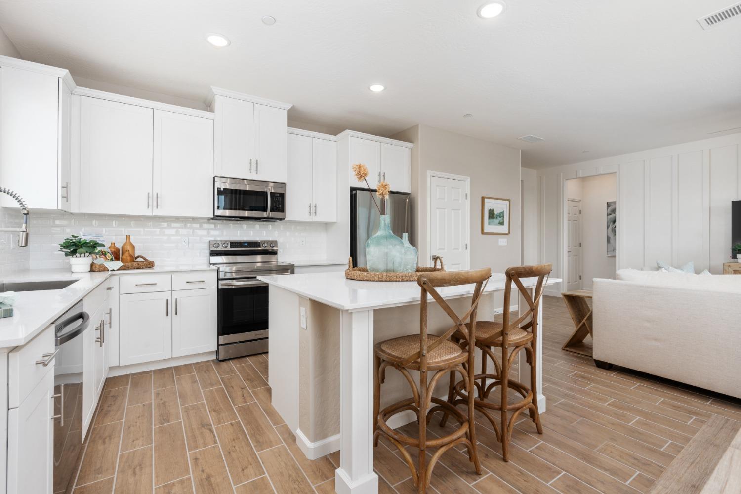 6820 E Carmen Ave, Fresno, CA 93727