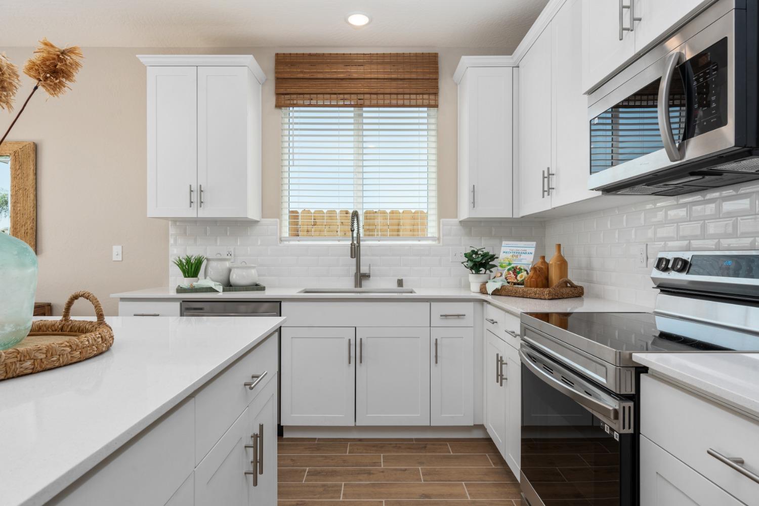 6820 E Carmen Ave, Fresno, CA 93727