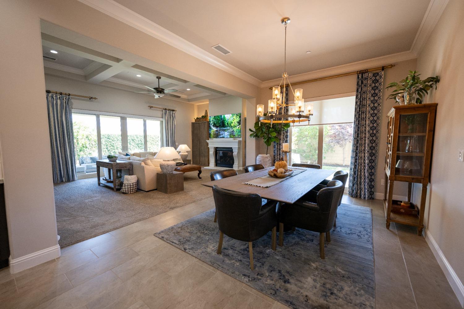 11854 N Champions Dr, Fresno, CA 93730