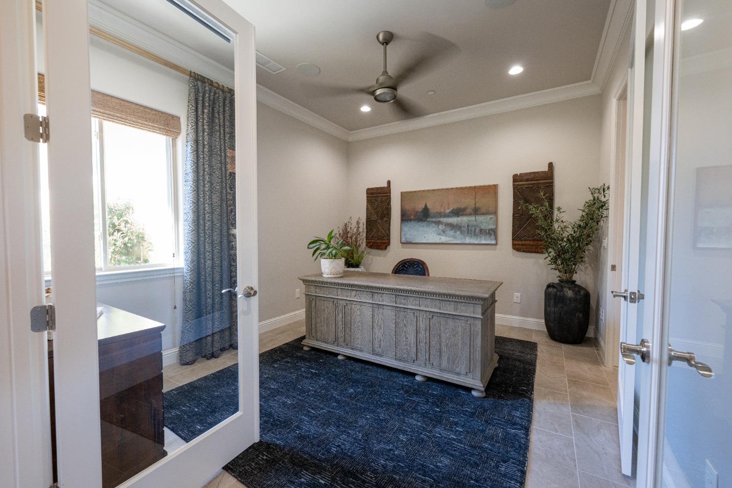 11854 N Champions Dr, Fresno, CA 93730