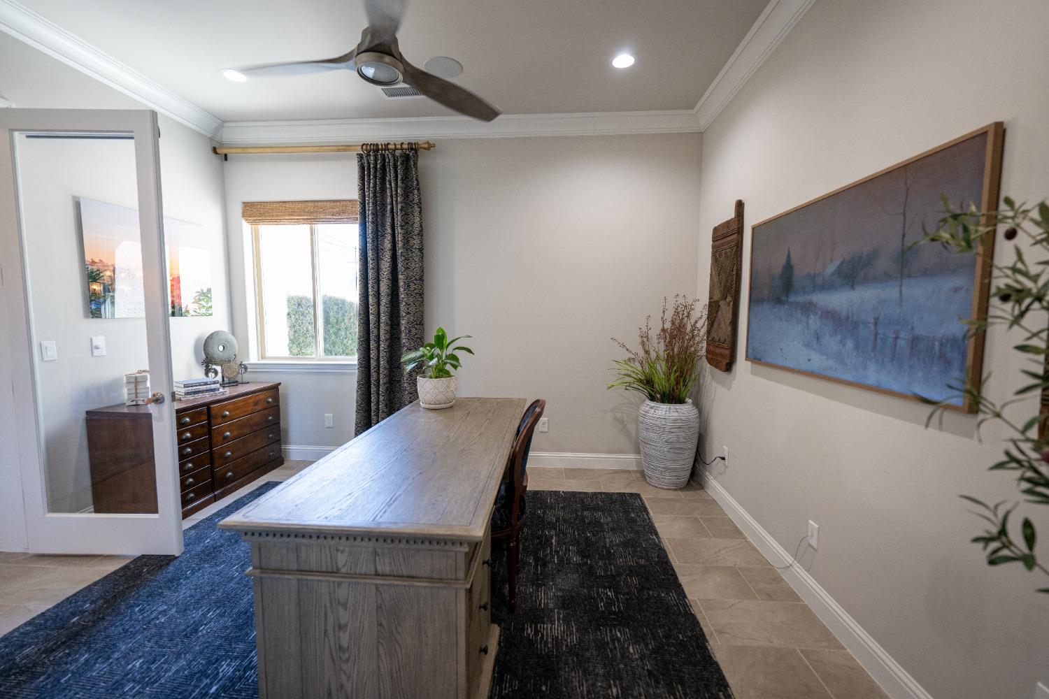 11854 N Champions Dr, Fresno, CA 93730