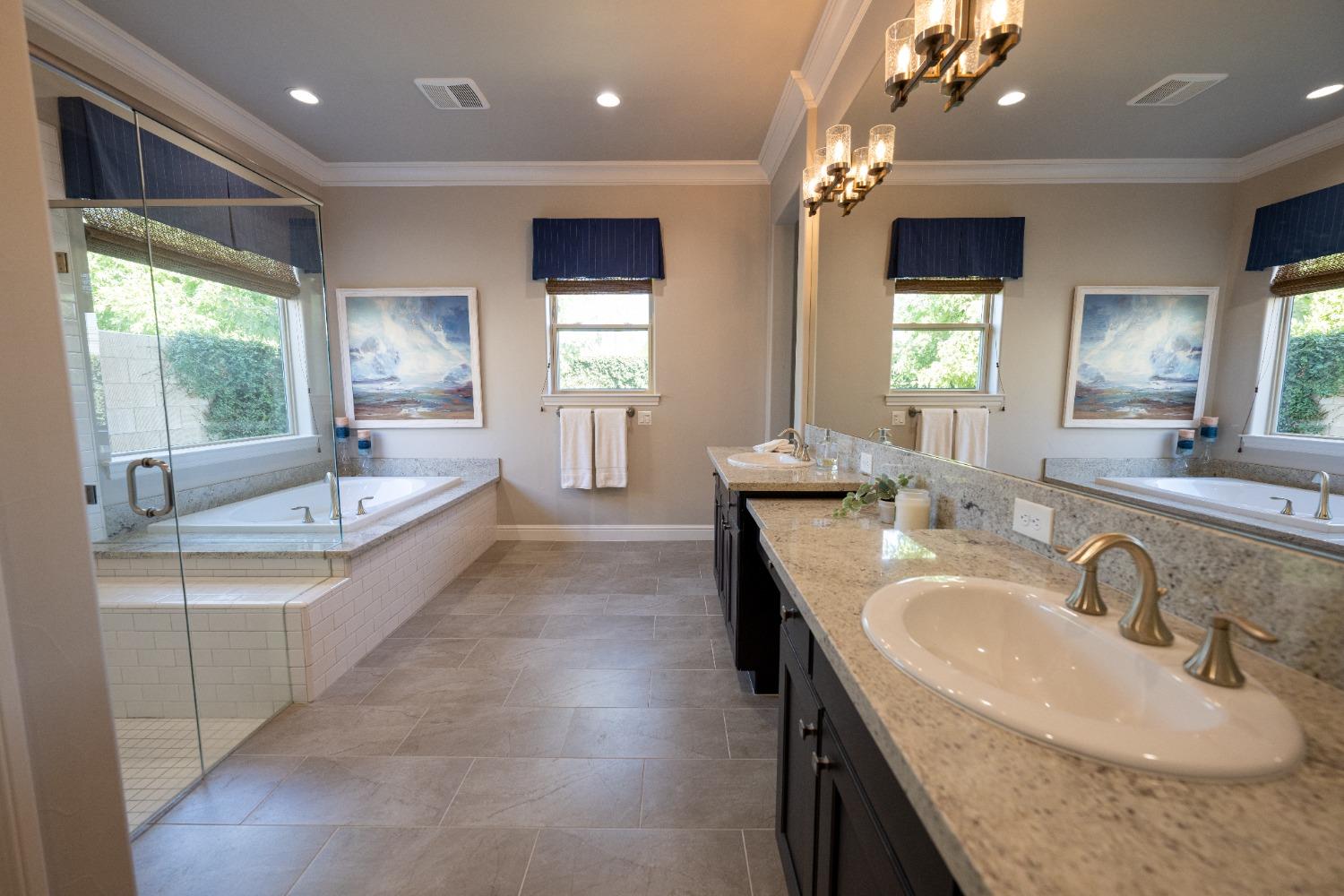 11854 N Champions Dr, Fresno, CA 93730