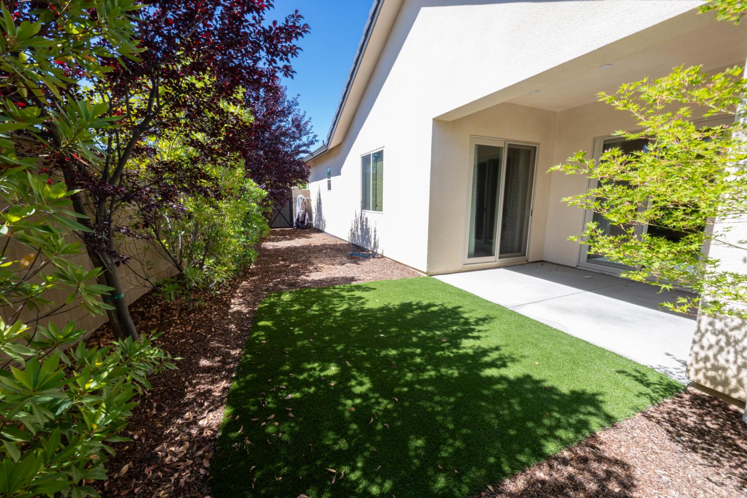 11854 N Champions Dr, Fresno, CA 93730