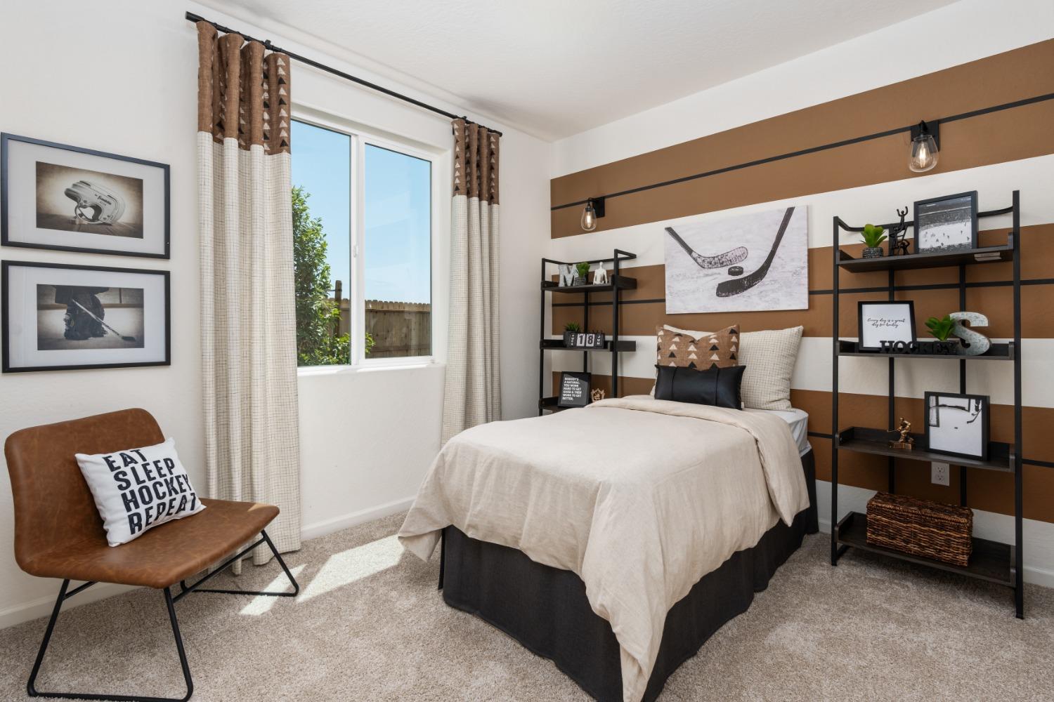 6784 E Carmen Ave, Fresno, CA 93727