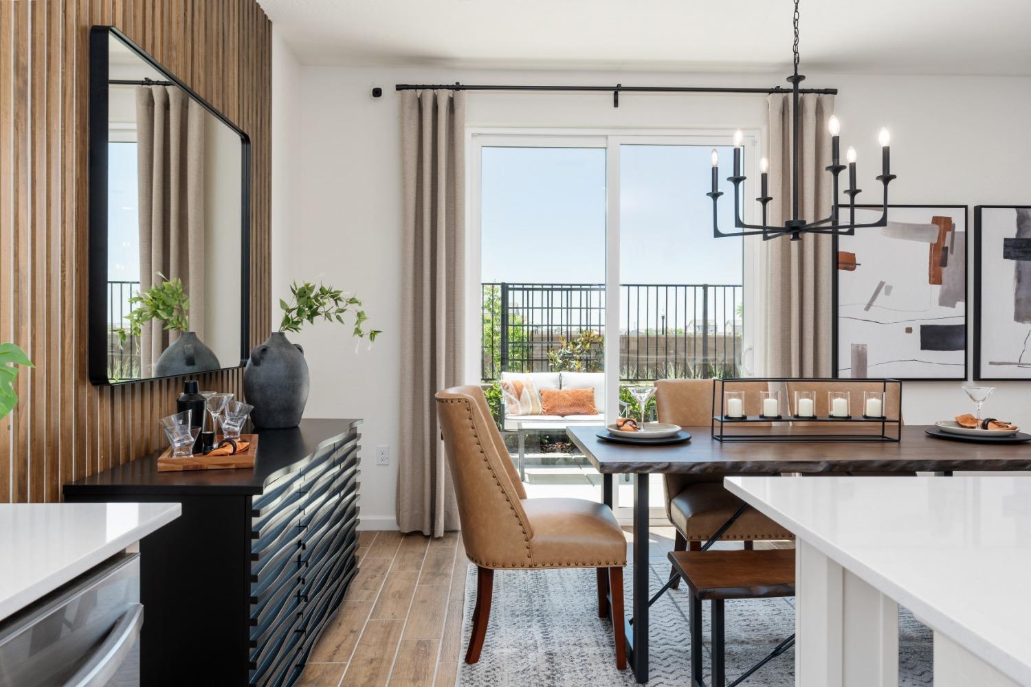 6784 E Carmen Ave, Fresno, CA 93727