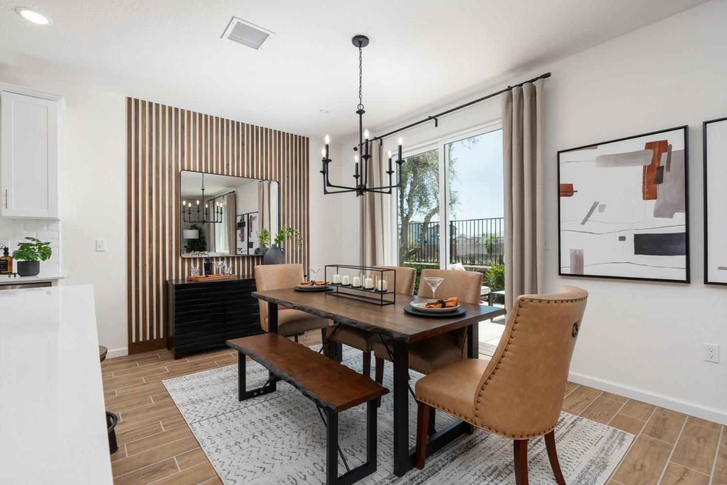 6815 E Carmen Ave, Fresno, CA 93727