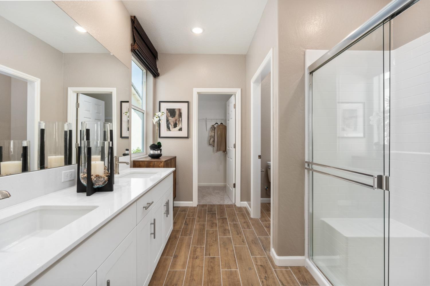 6815 E Carmen Ave, Fresno, CA 93727