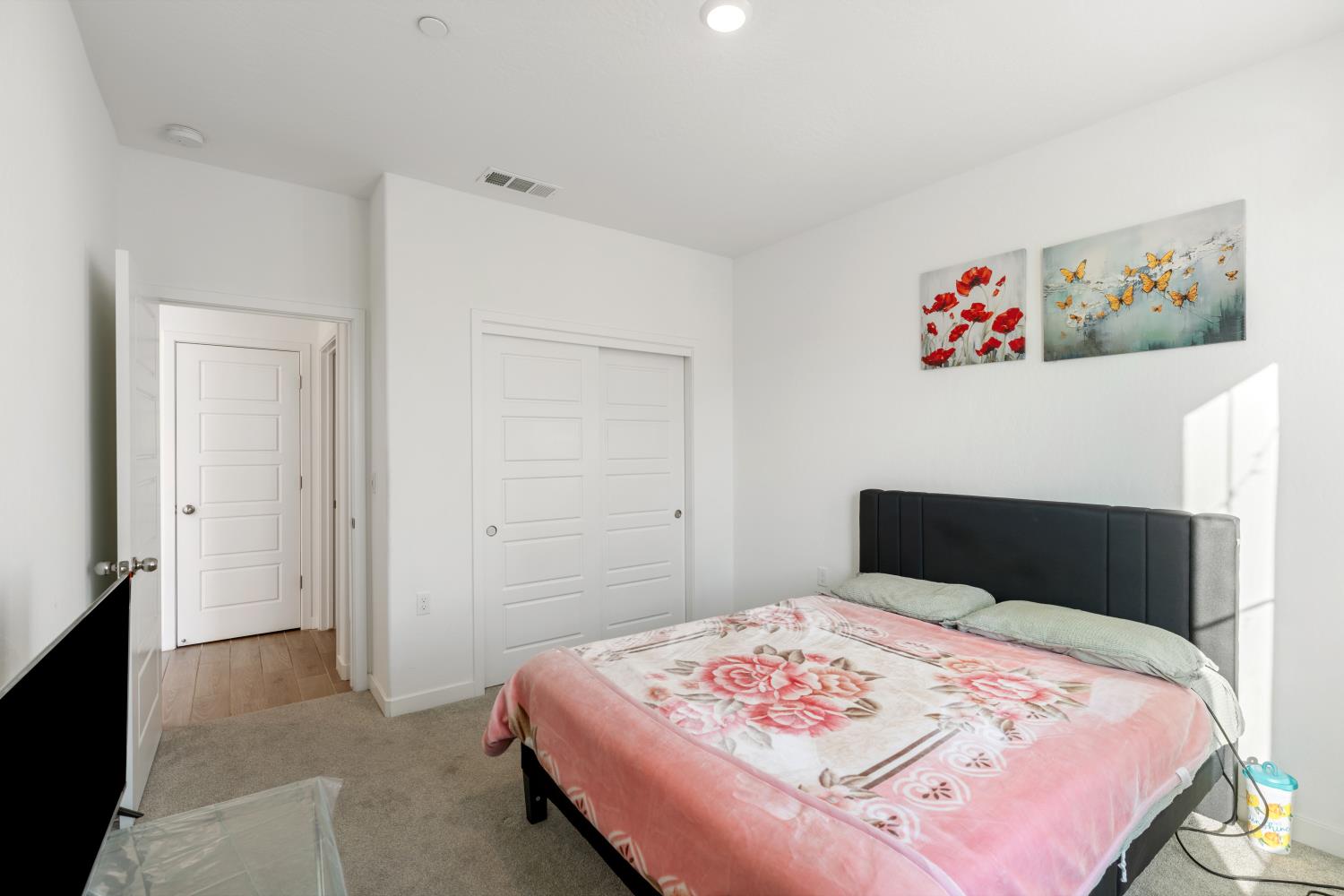 7020 W Holland Ave, Fresno, CA 93723