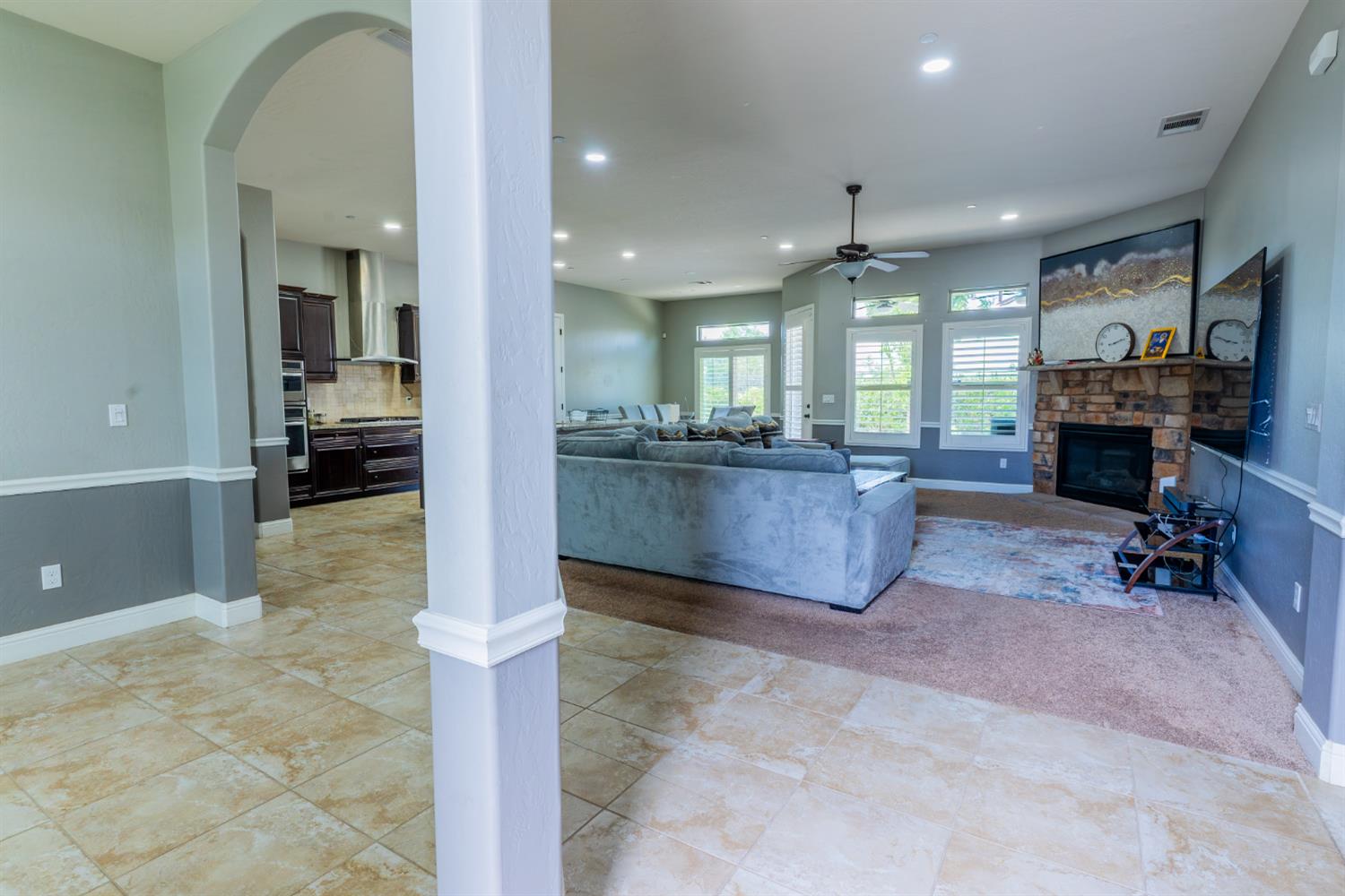 6708 W Alluvial Ave, Fresno, CA 93722