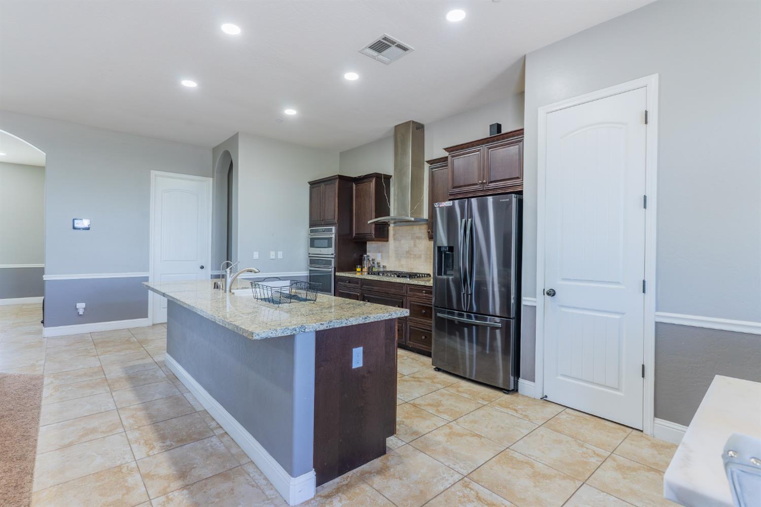 6708 W Alluvial Ave, Fresno, CA 93722