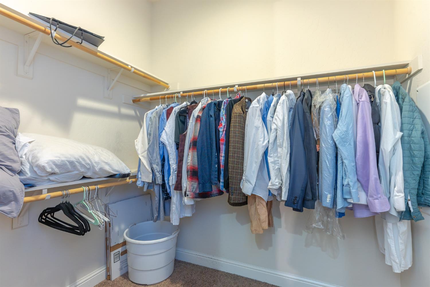 6708 W Alluvial Ave, Fresno, CA 93722