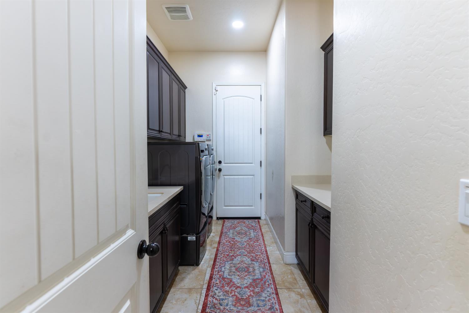 6708 W Alluvial Ave, Fresno, CA 93722