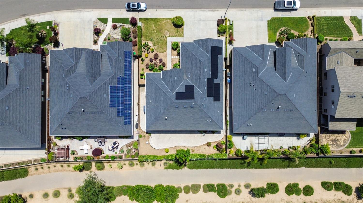 6708 W Alluvial Ave, Fresno, CA 93722