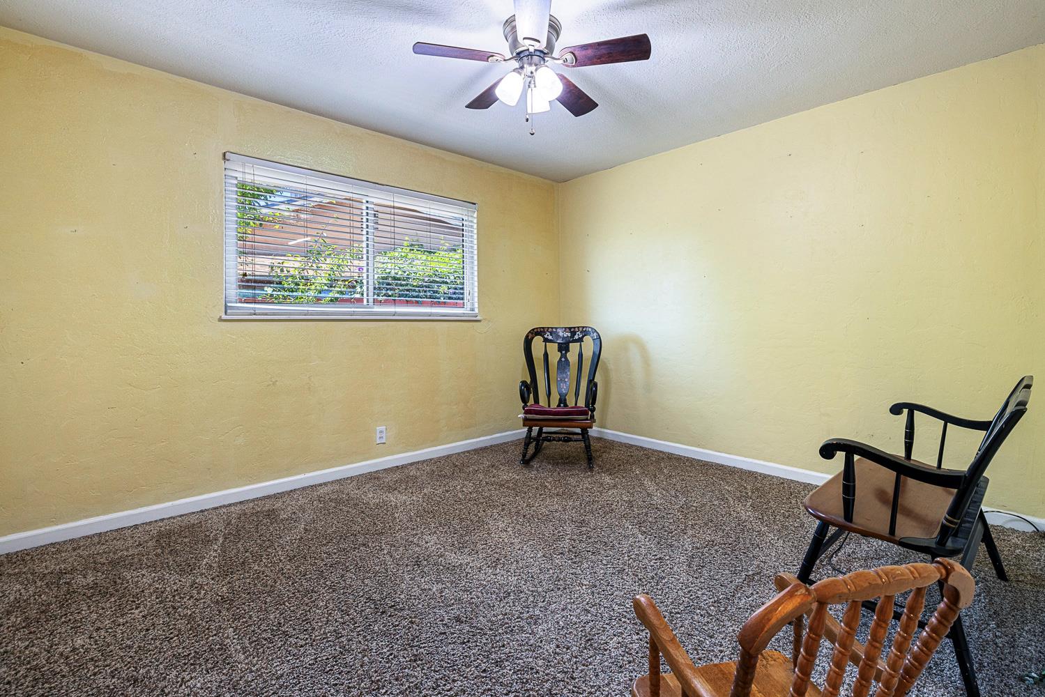 3458 E Lansing Way, Fresno, CA 93726