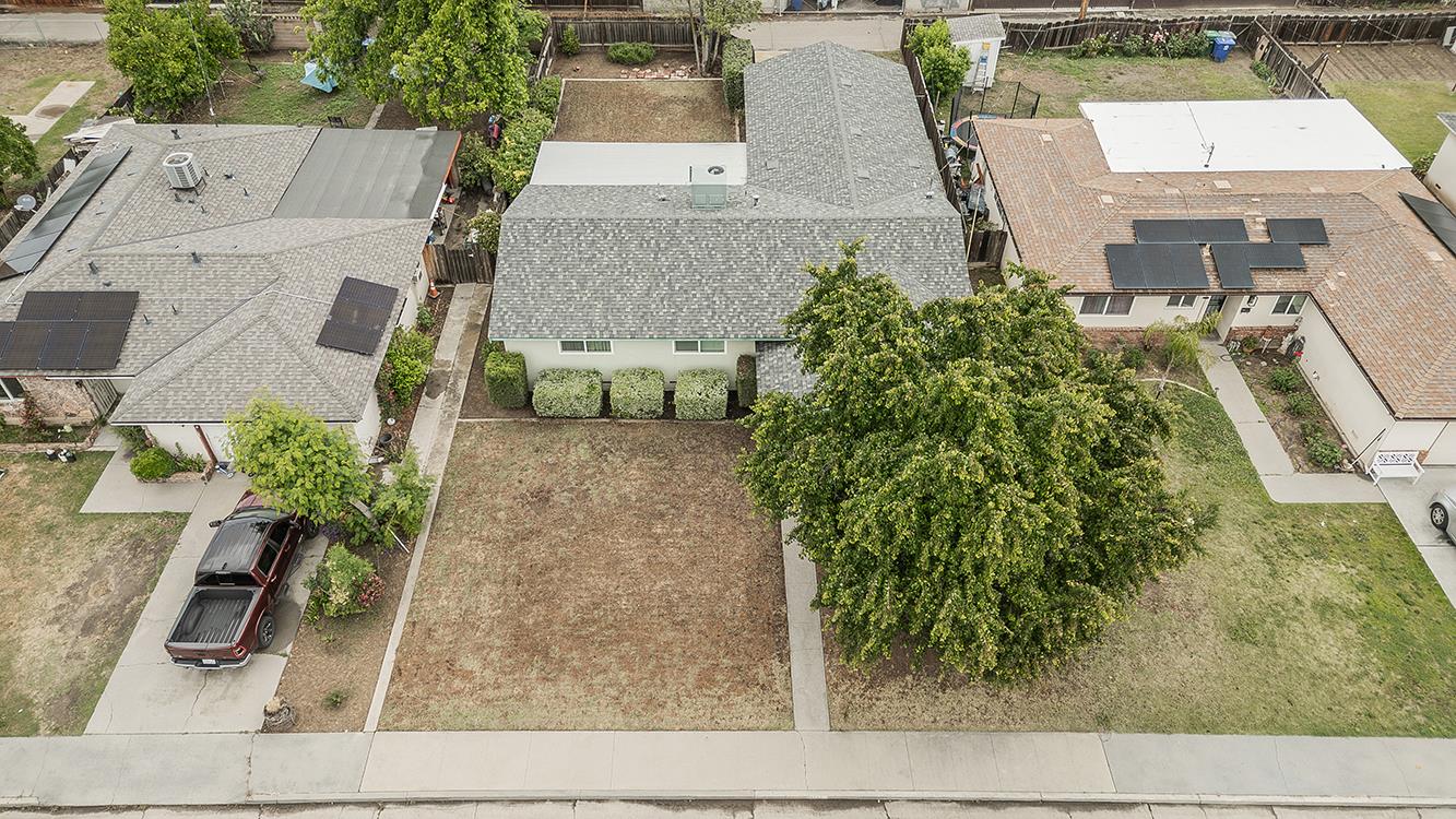 1350 Mill St, Selma, CA 93662