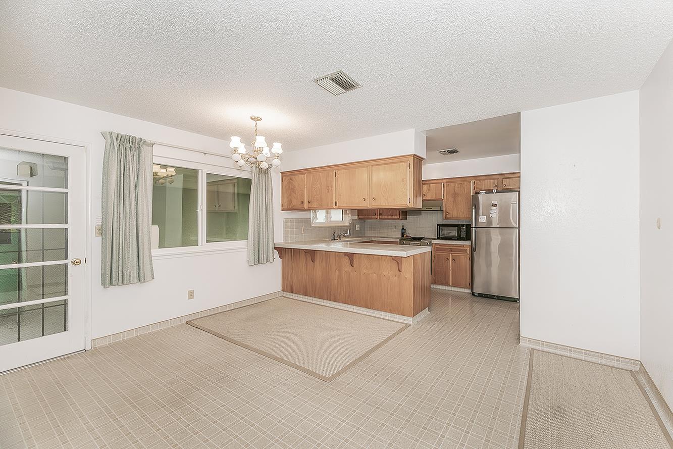 1350 Mill St, Selma, CA 93662