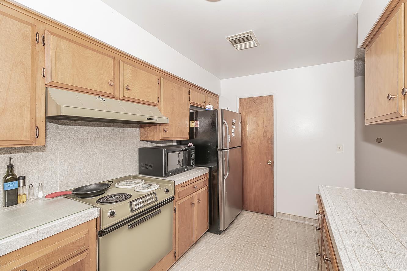 1350 Mill St, Selma, CA 93662