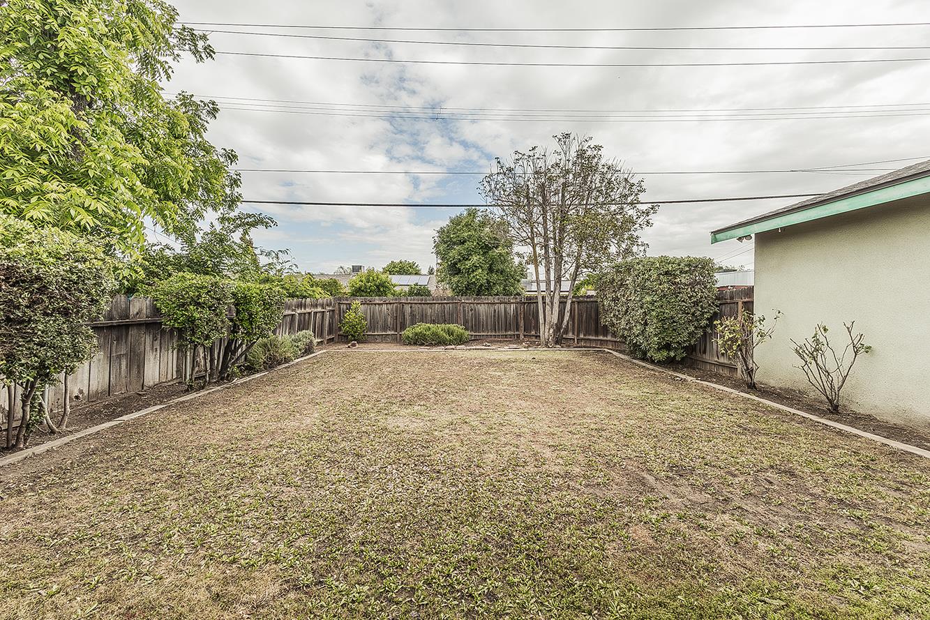 1350 Mill St, Selma, CA 93662