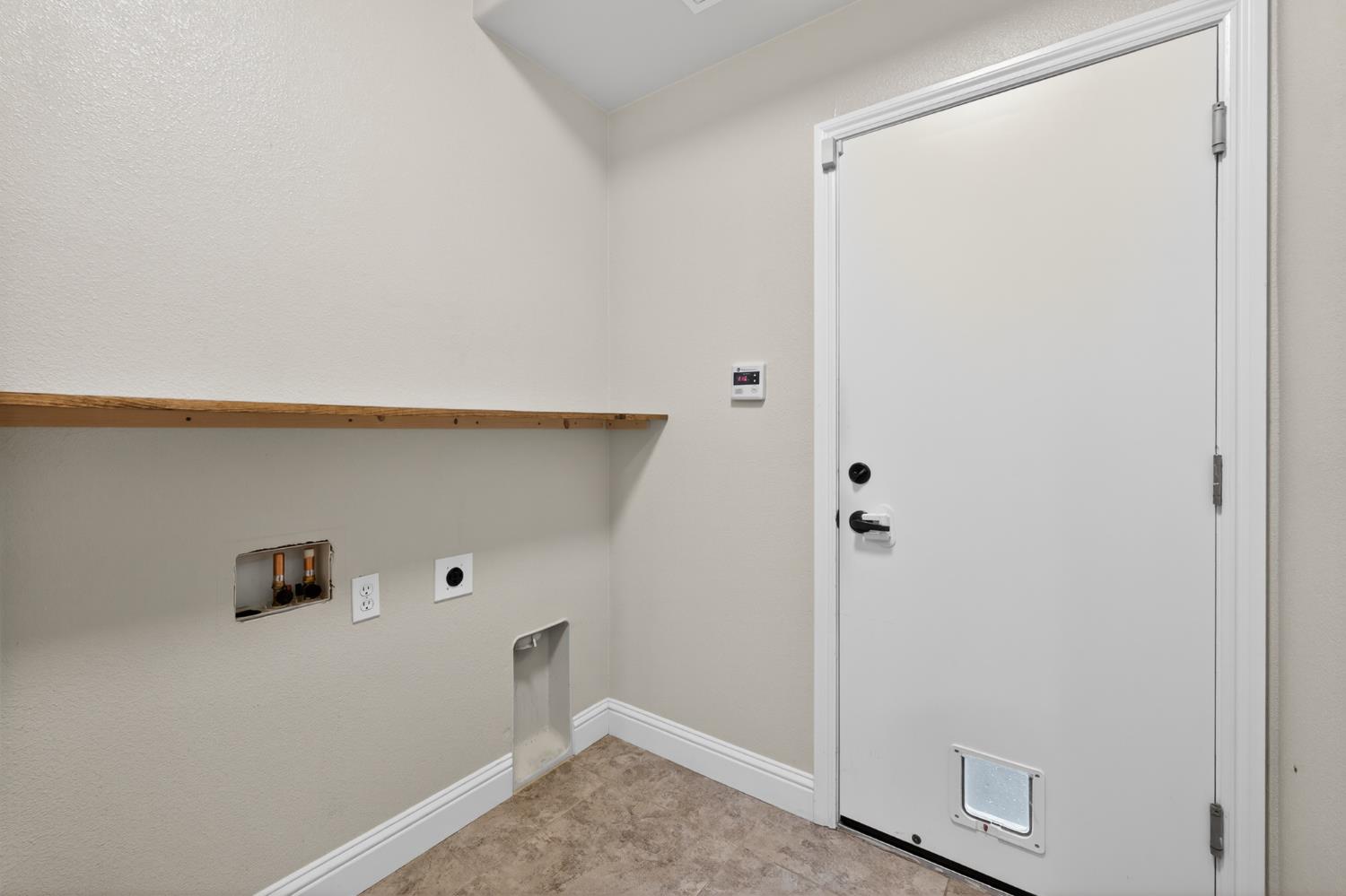 2883 22nd Ct, Kingsburg, CA 93631