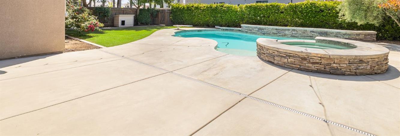 2883 22nd Ct, Kingsburg, CA 93631