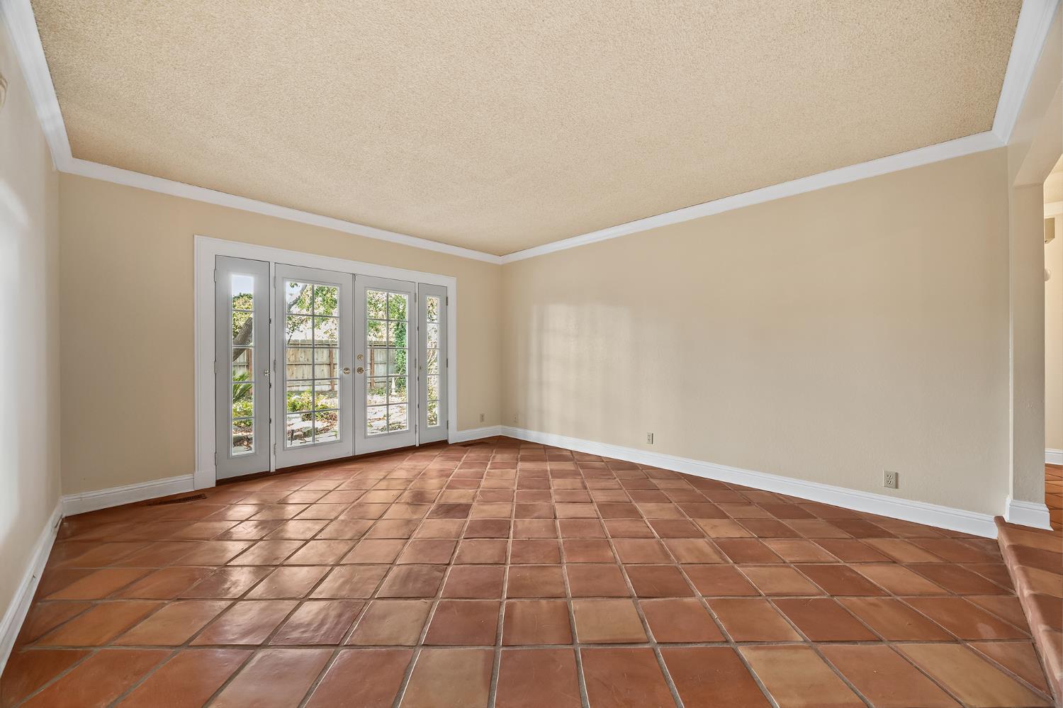 6725 N Baird, Fresno, CA 93710