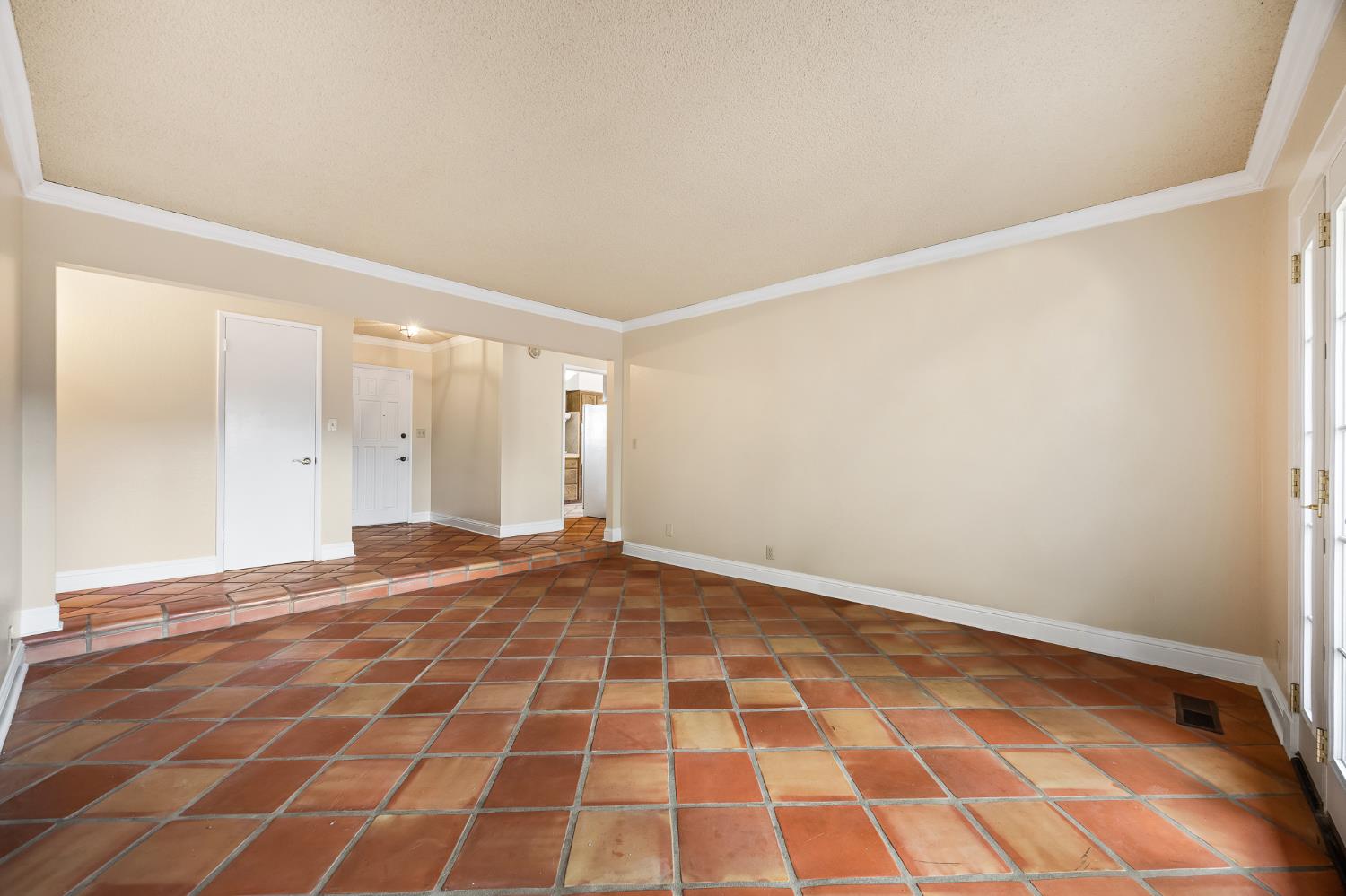 6725 N Baird, Fresno, CA 93710