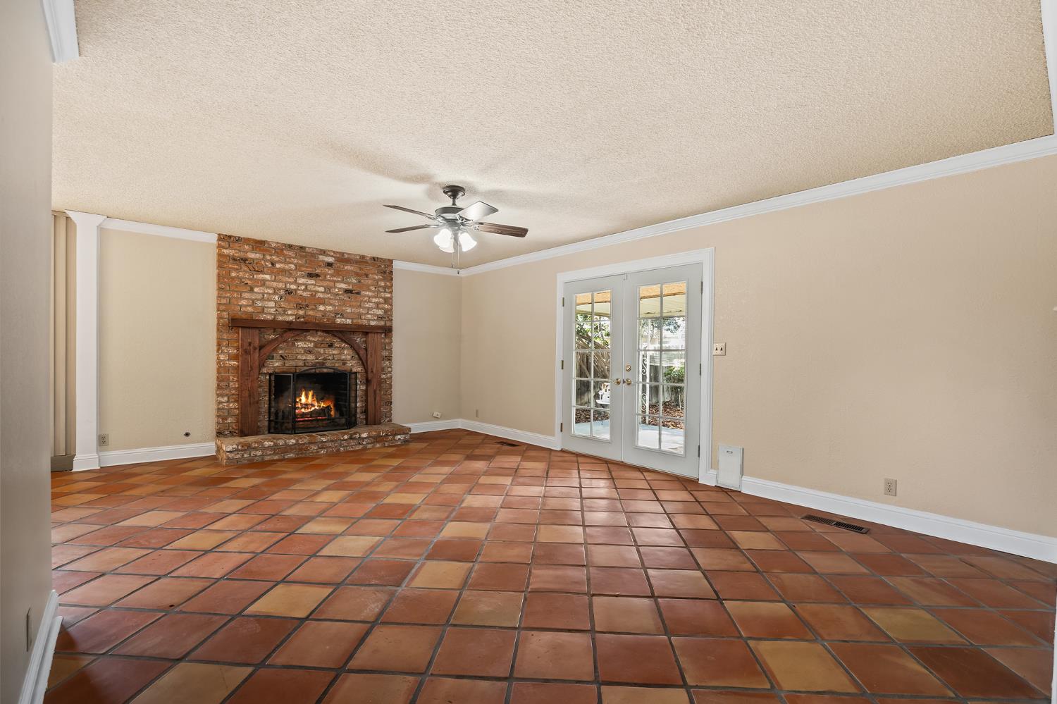 6725 N Baird, Fresno, CA 93710