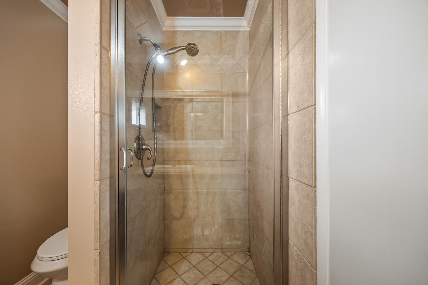 6725 N Baird, Fresno, CA 93710