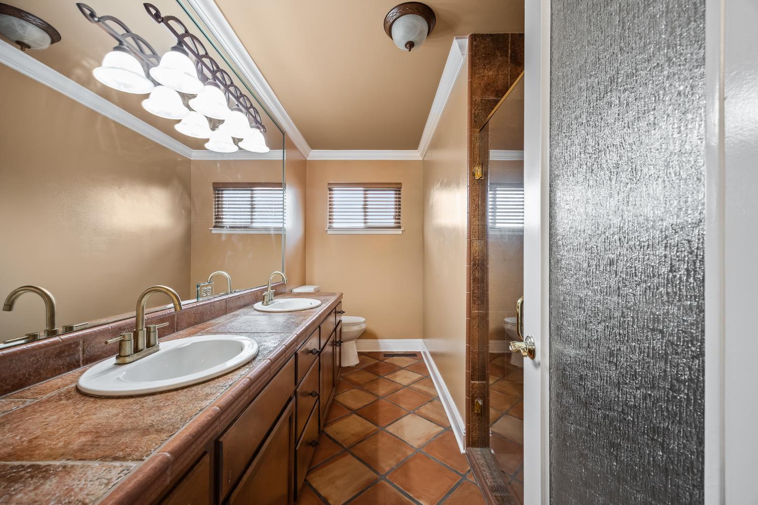 6725 N Baird, Fresno, CA 93710