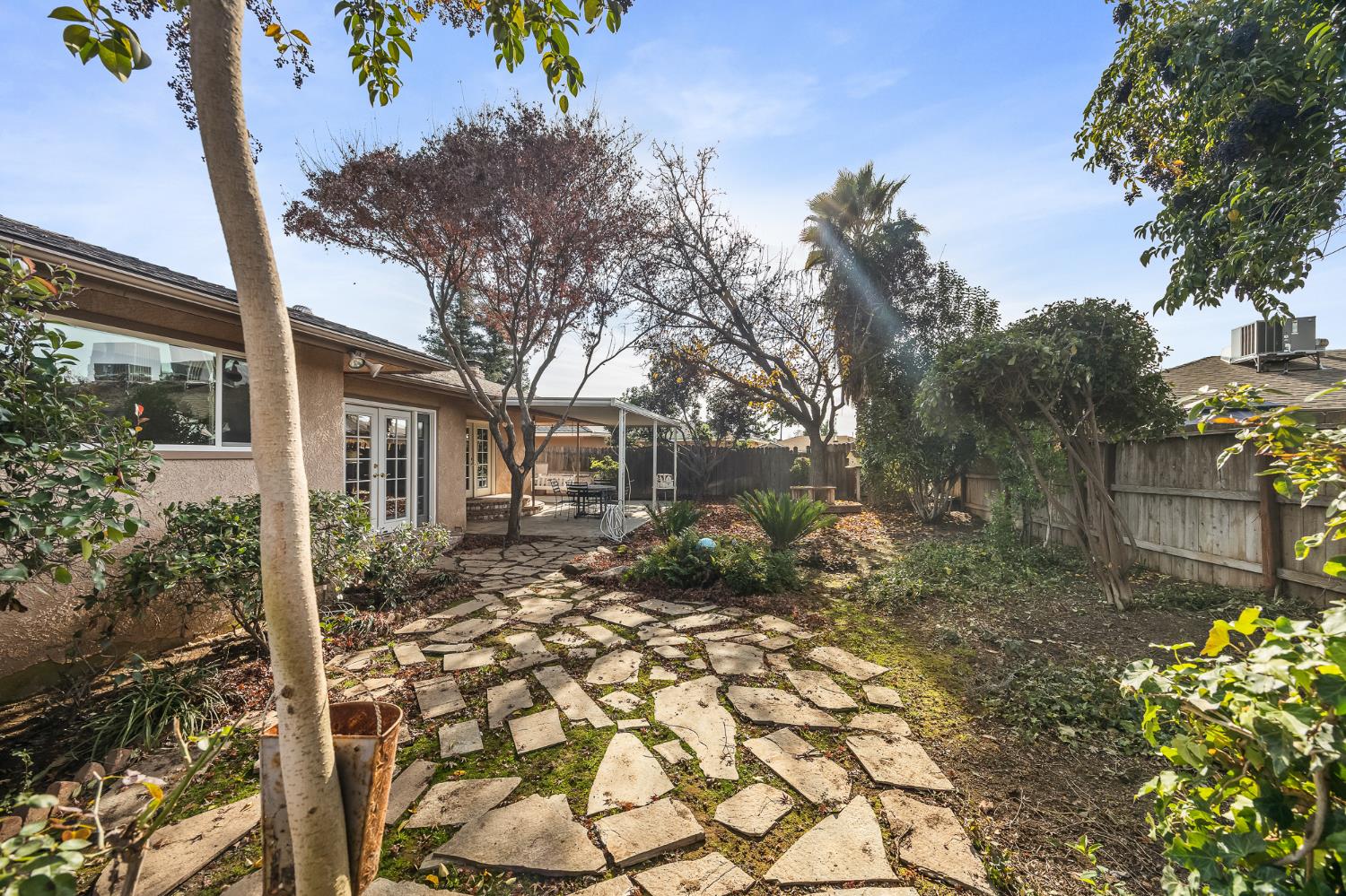 6725 N Baird, Fresno, CA 93710