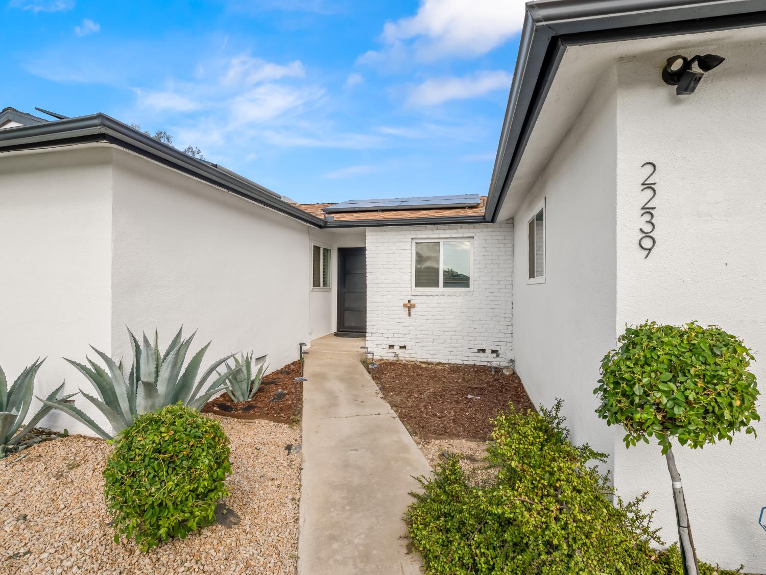 2239 Sunnyside Ave, Clovis, CA 93611