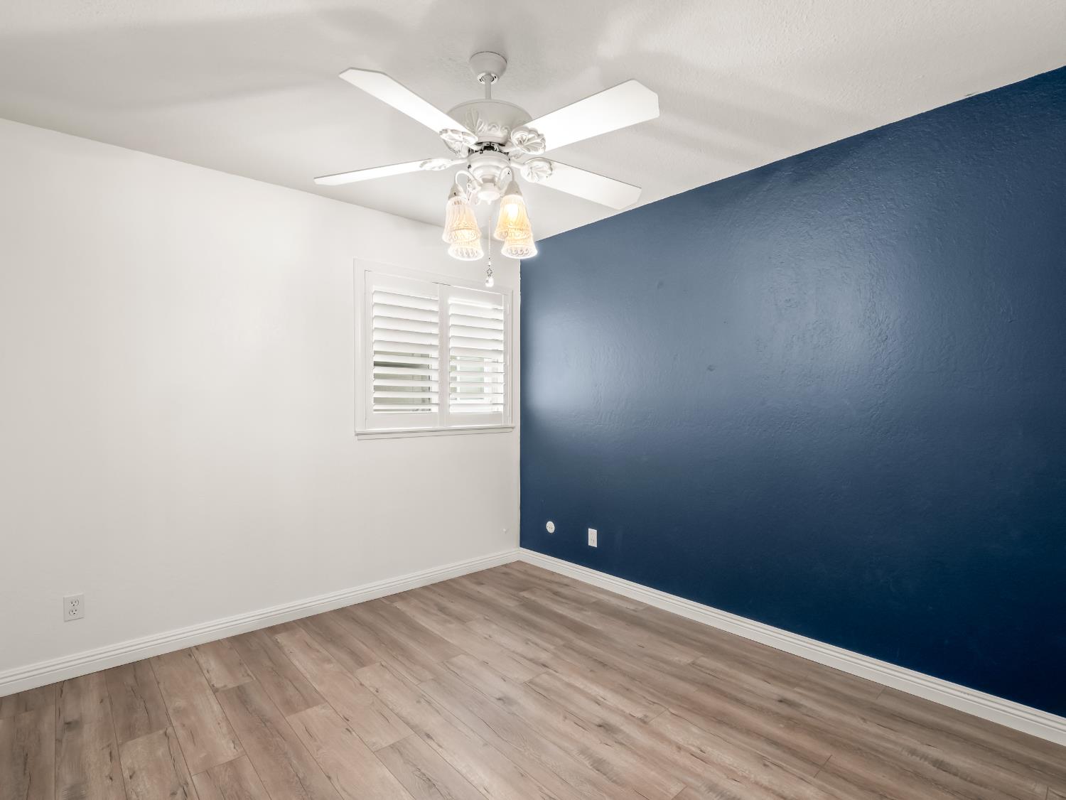 2239 Sunnyside Ave, Clovis, CA 93611