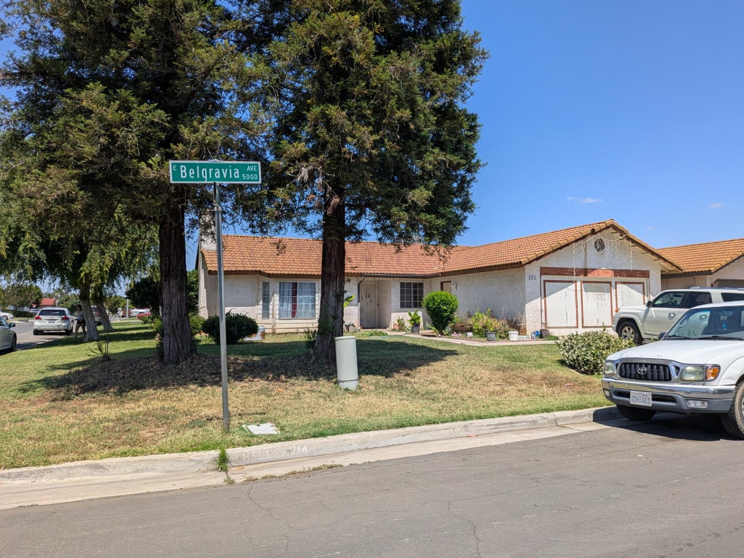 5035 E Belgravia Ave, Fresno, CA 93725