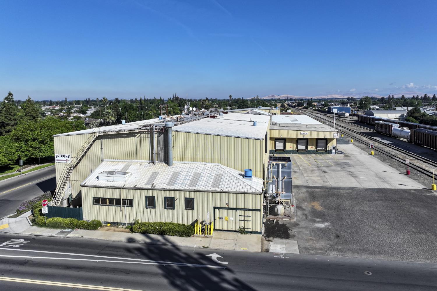 301 N G St, Exeter, CA 93221