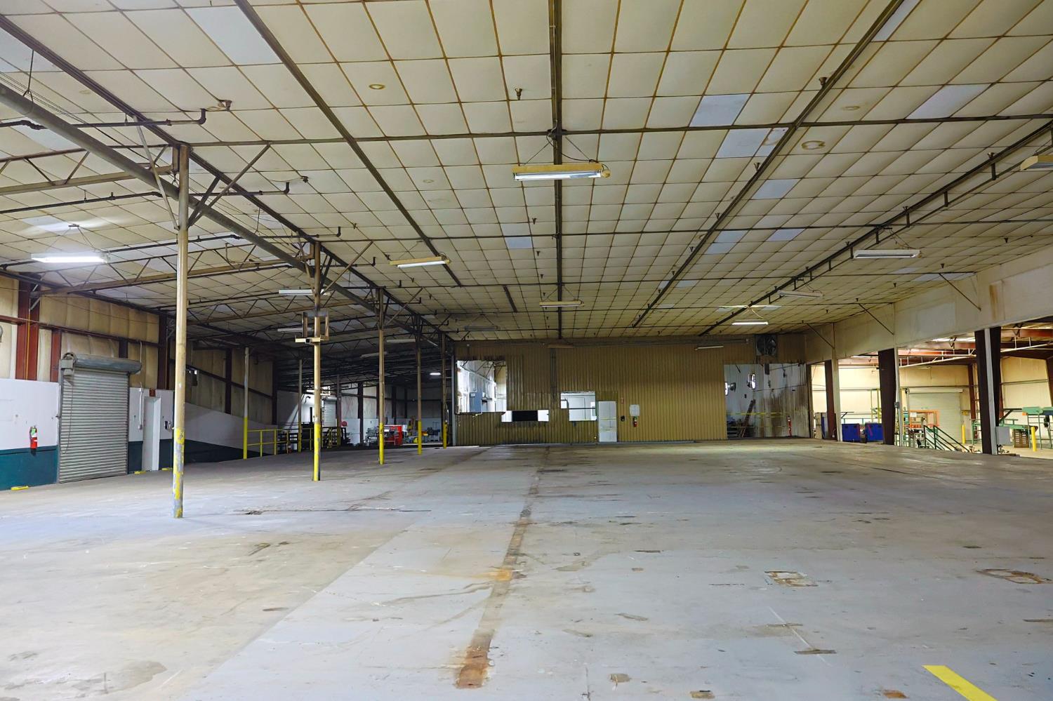 301 N G St, Exeter, CA 93221
