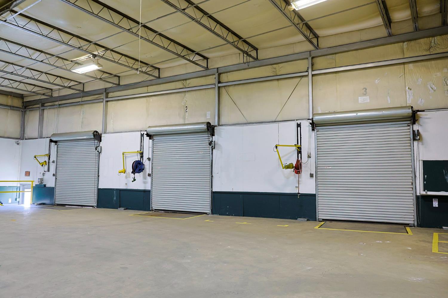 301 N G St, Exeter, CA 93221