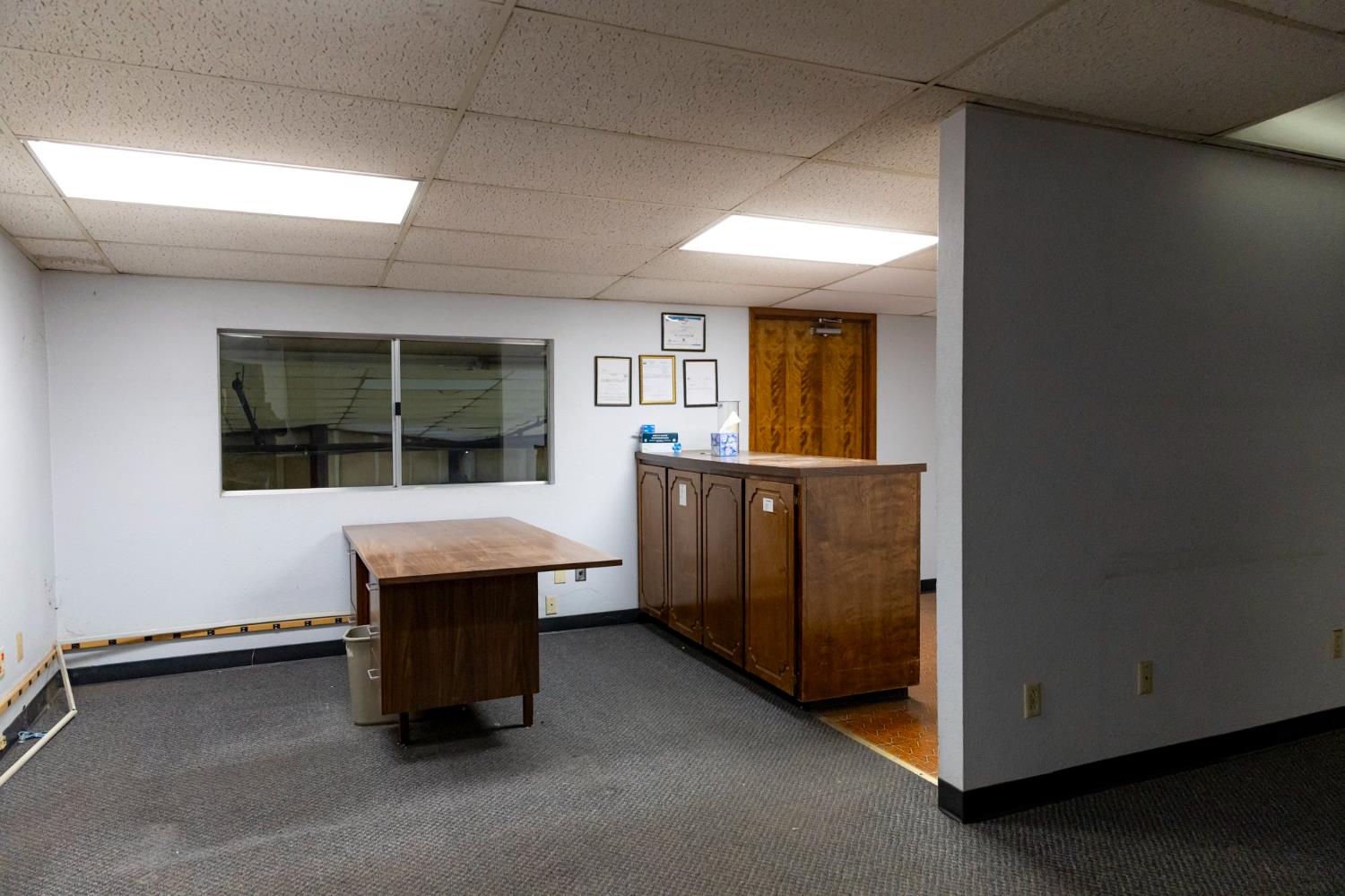 301 N G St, Exeter, CA 93221