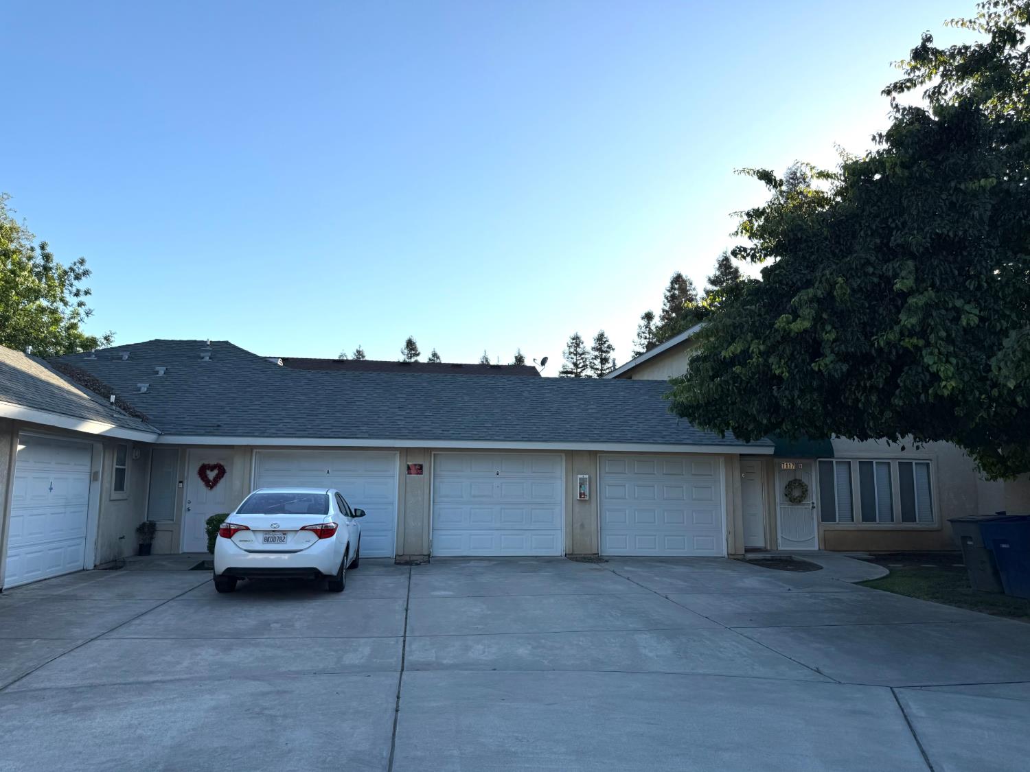 7117 N Antioch Ave, Fresno, CA 93722