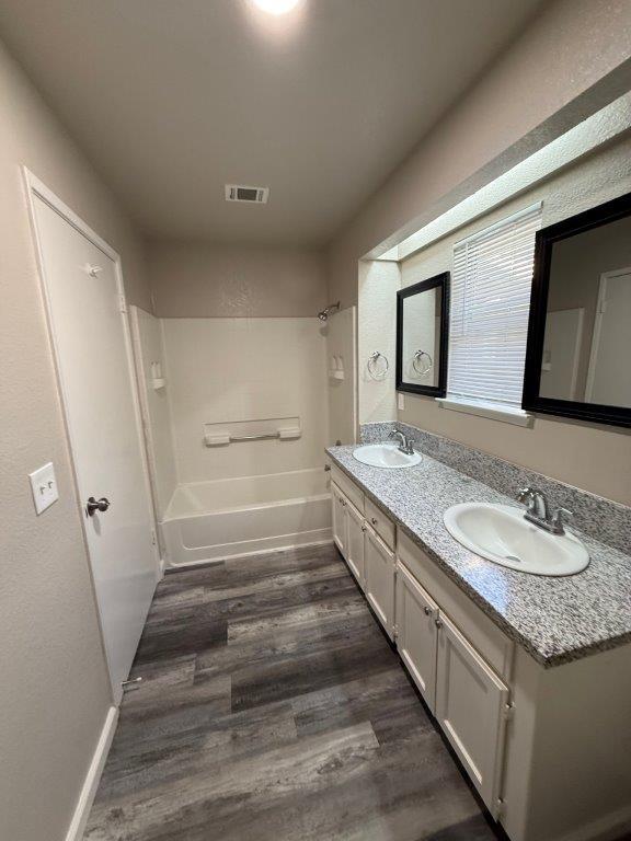 7127 N Antioch Ave, Fresno, CA 93722